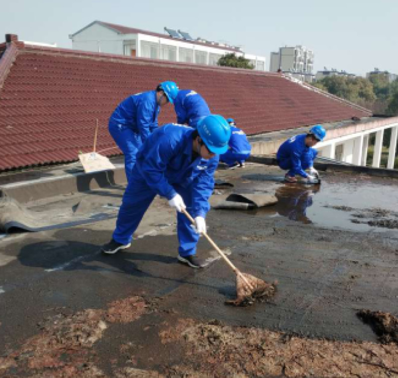 2019年3月18日，南宫28NG国际,ng28.66股份为七都镇敬老院漏水屋面进行全面修复。